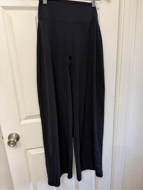 Ash Black Wide-Leg Women’s Leggings